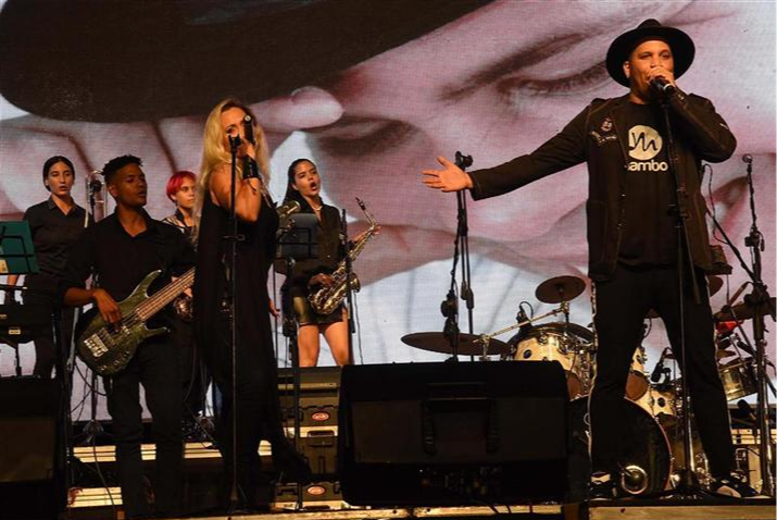 Artistas de Cuba realizan concierto en respaldo al nuevo Código de las Familias