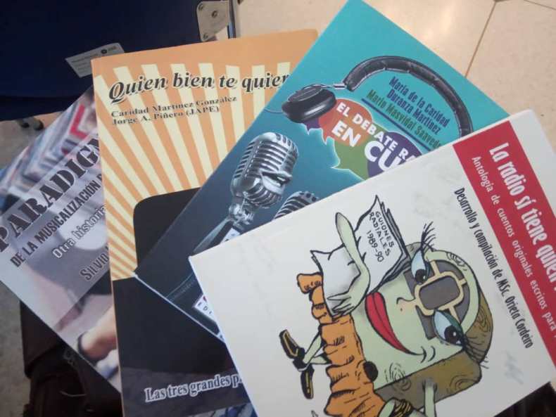 Dedican espacio al Centenario de la Radio Cubana