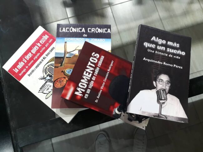 Cuatro libros que hablan de la Radio en Cuba