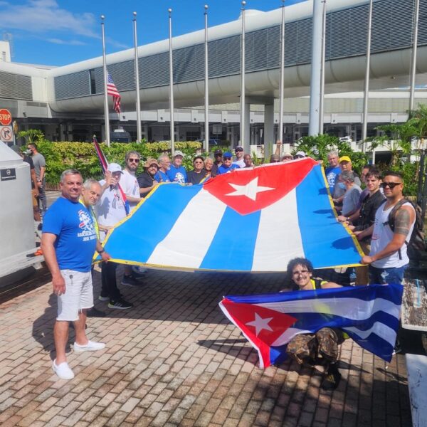 Abajo el bloqueo a Cuba, reclamo en ciudades de EEUU