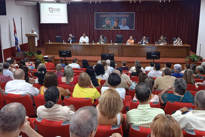 Cuba tiene potencialidades para enfrentar colonización cultural