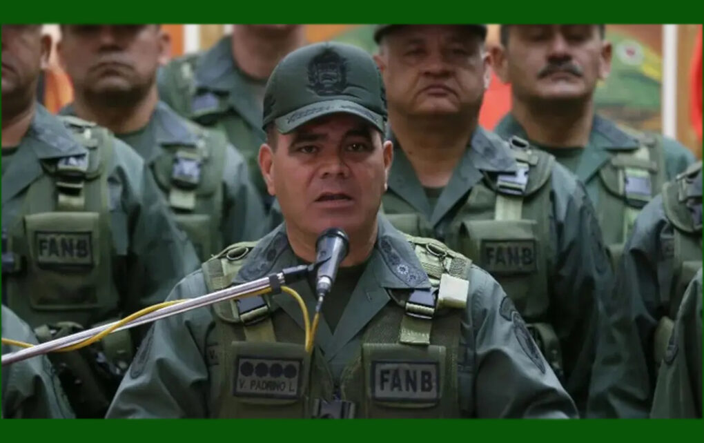 (Imagen de portada: El ministro de Defensa, Vladimir Padrino López, destacó que están haciendo frente de manera contundente al intento de golpe de Estado. Foto: Tomada de Telesur).