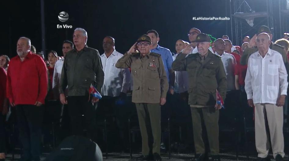 Raúl y Díaz-Canel en acto central por el 26 de Julio en Sancti Spíritus