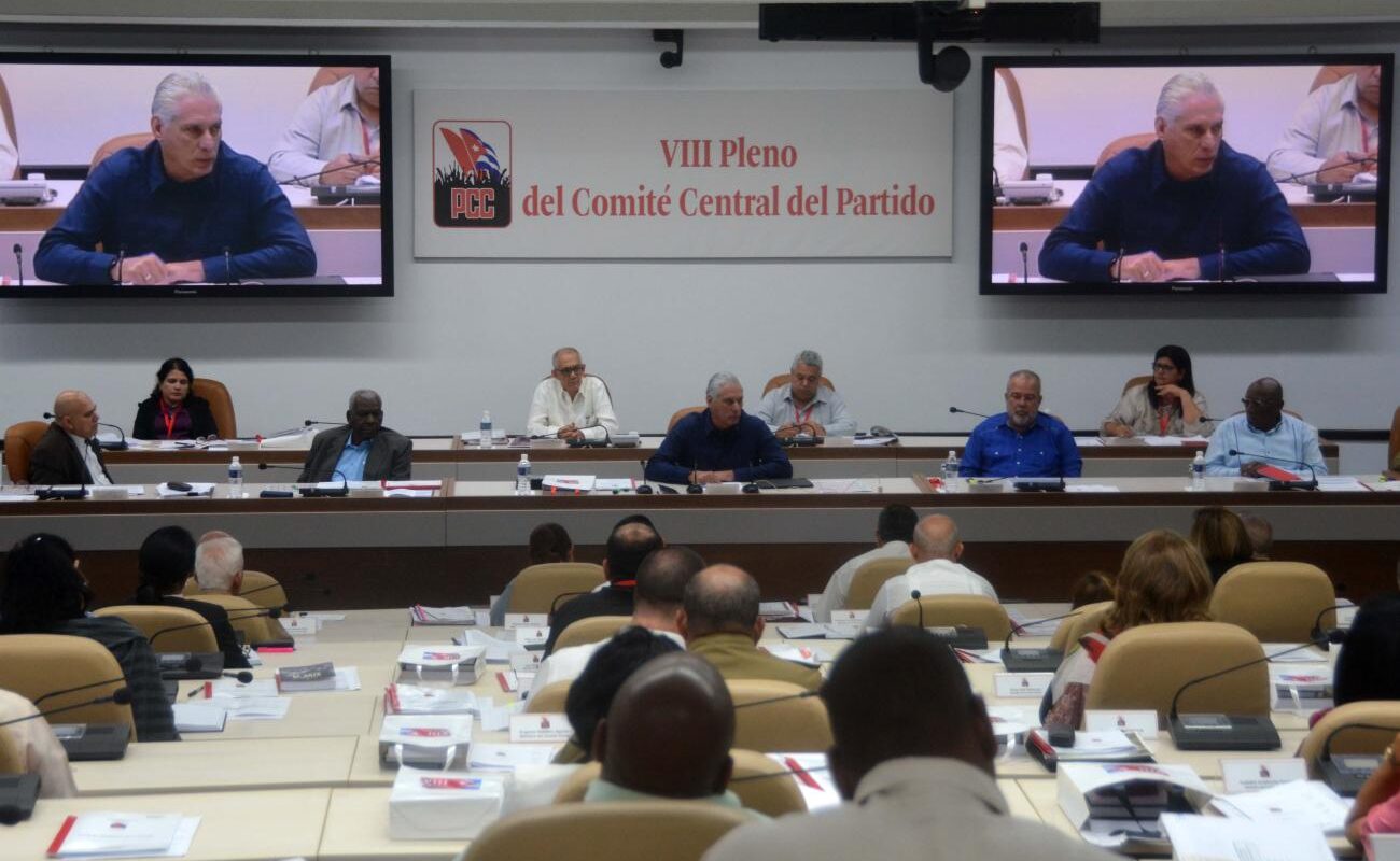 Continúa VIII Pleno del Partido con un debate aportador