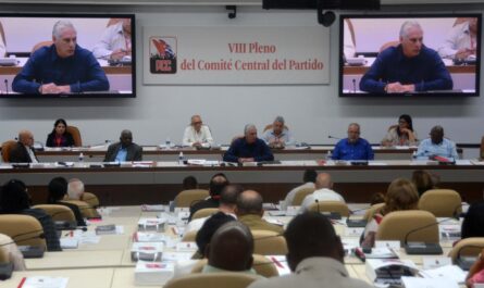 Continúa VIII Pleno del Partido con un debate aportador