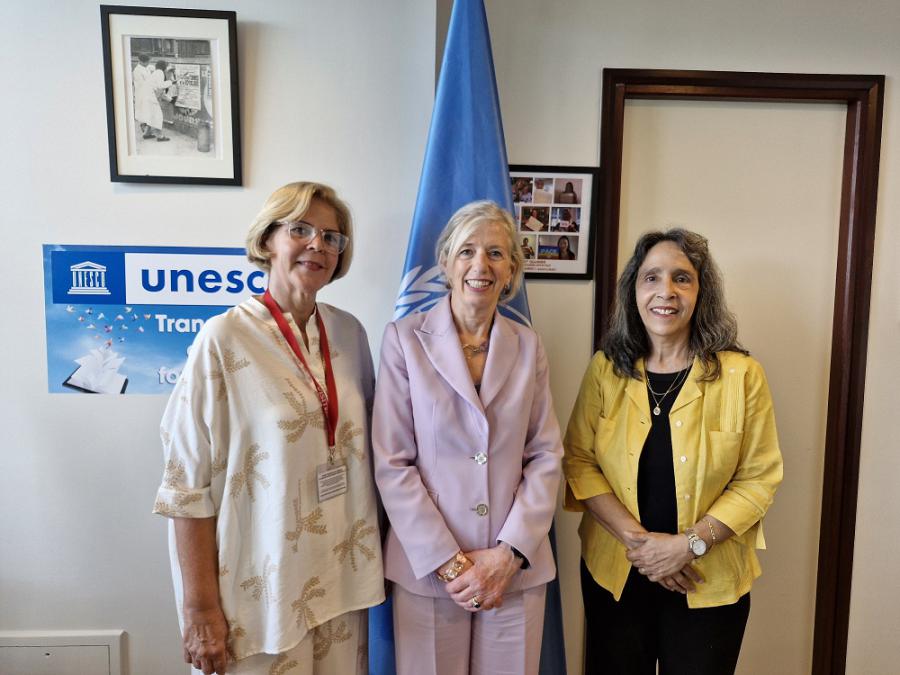 El bloqueo y la injusta presencia de Cuba en la lista de países patrocinadores del terrorismo obstaculizan esfuerzos del país en la esfera de la educación y la cooperación con UNESCO