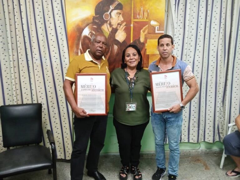 Celebran en Radio Rebelde Día de los Técnicos de la Radio Cubana