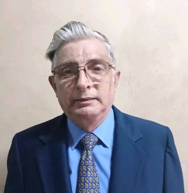 Otorgan Premio Patria al destacado periodista José Emilio Oliveros