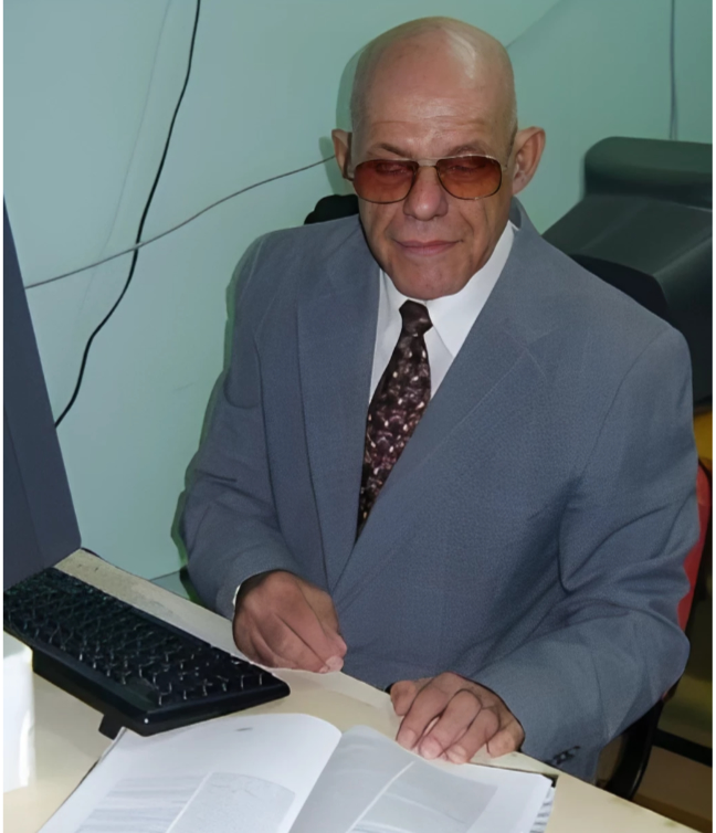 Dr. Jesús Dueñas Becerra
