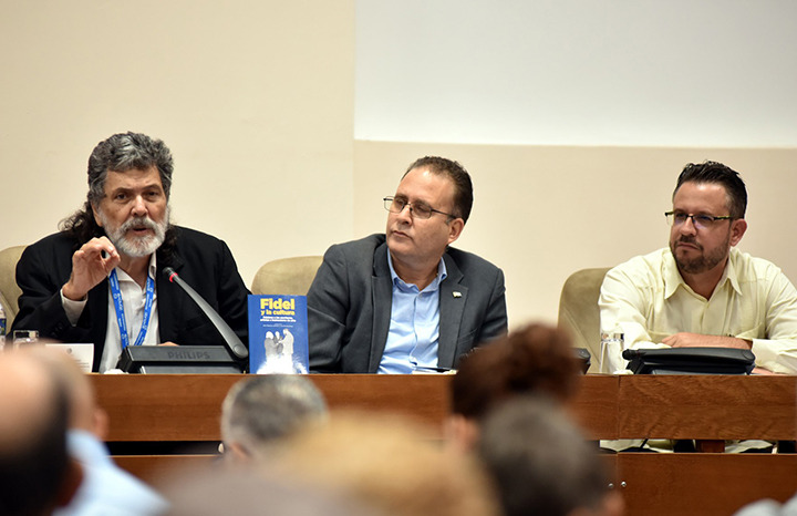 Reconocen a “Fidel y la cultura” como texto imprescindible para Cuba y el mundo