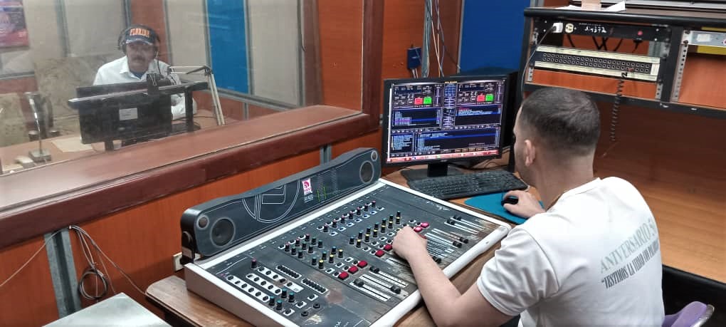 Radio Florida entre logros y sueños (+ audio)