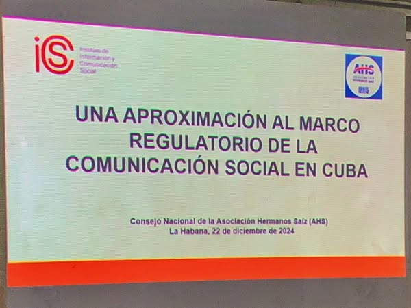 Jóvenes creadores intercambian sobre la Ley de Comunicación Social en Cuba