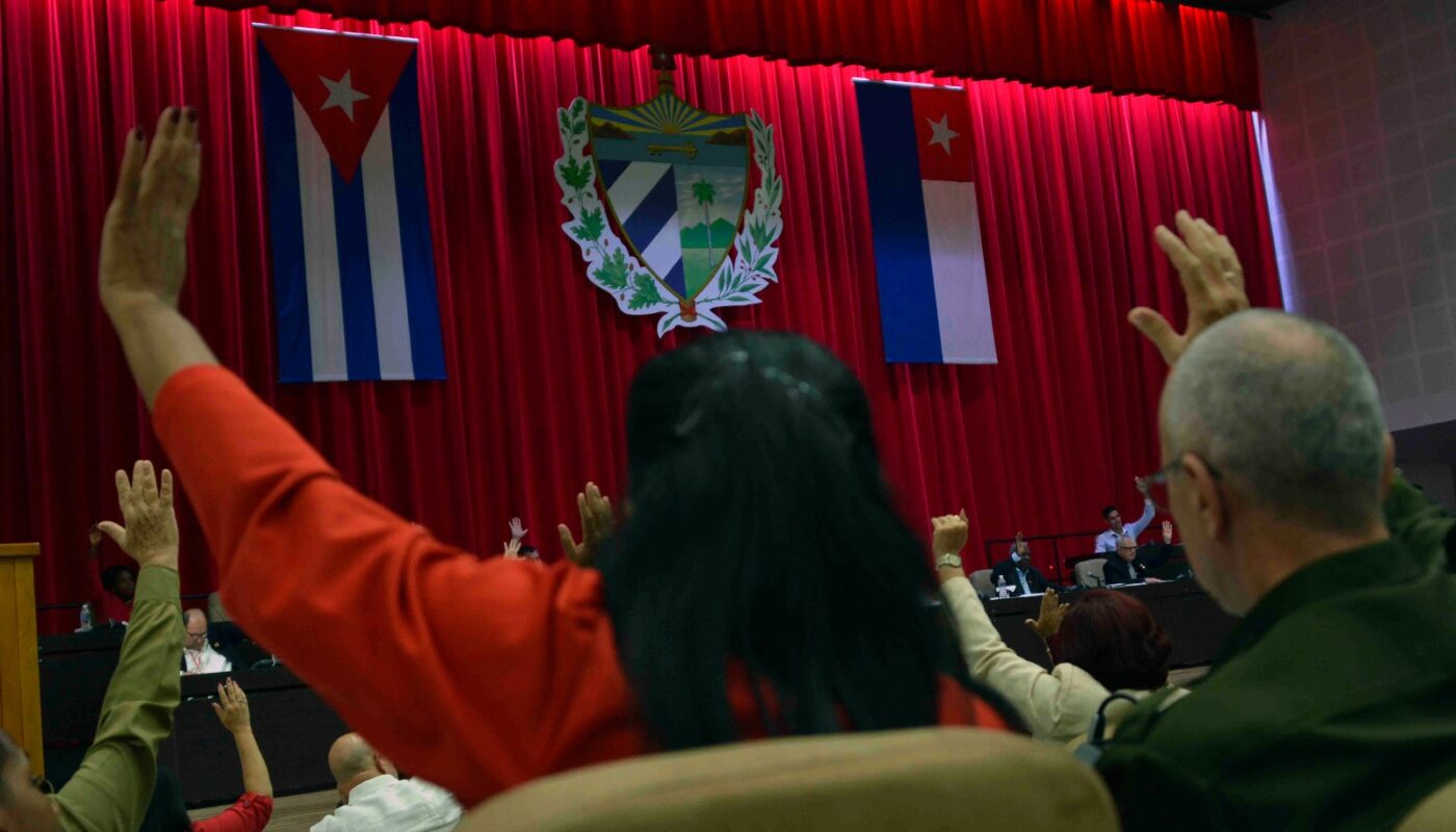 Participan Raúl y Díaz-Canel en sesión final del Parlamento de Cuba (+Foto)