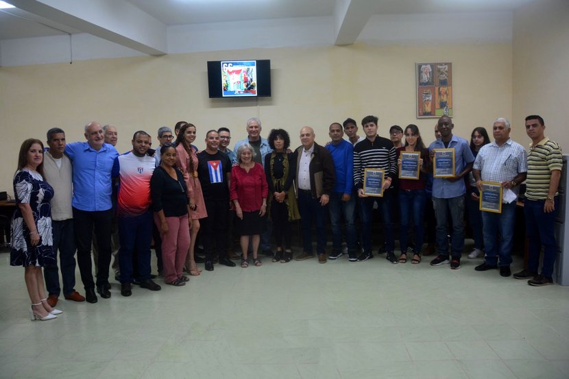 Visita Díaz-Canel nuevas sedes de instituciones de la prensa cubana (VIDEO)