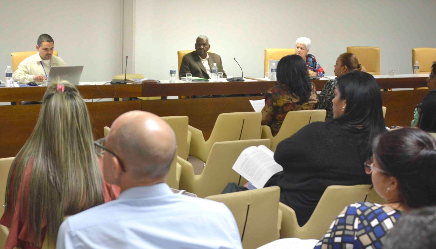 Intensa primera jornada de reuniones de comisiones parlamentarias (Video)