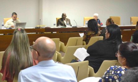 Intensa primera jornada de reuniones de comisiones parlamentarias
