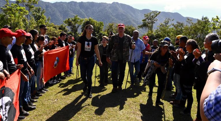 Ascendió Díaz-Canel a Comandancia de La Plata en serranía cubana