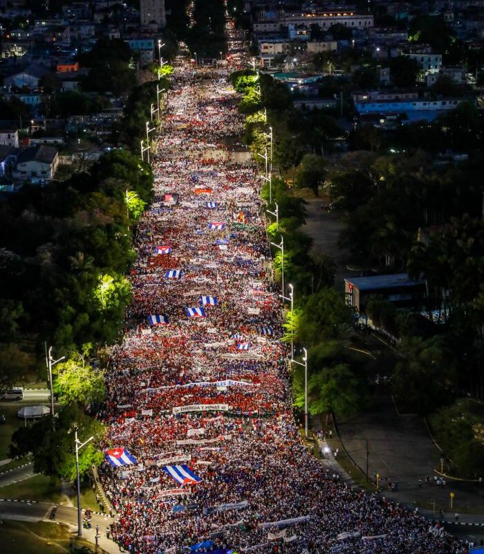 Millones de cubanos festejan el Día Internacional de los Trabajadores (Fotos y video)