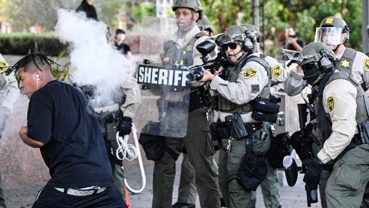 Redadas policiales en Estados Unidos, trago amargo para inmigrantes