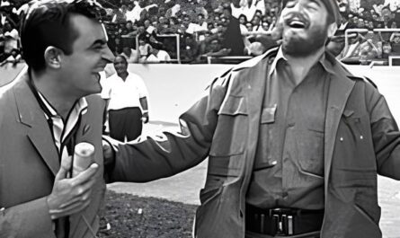 Eddy Martin entrevistando al Comandante en Jefe Fidel Castro Ruz. Foto: Archivo.