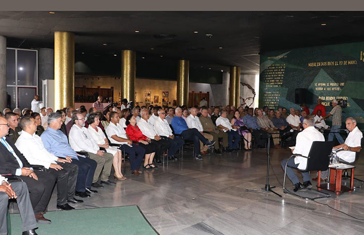 Acompaña Díaz-Canel acto por el centenario del primer Partido Comunista de Cuba