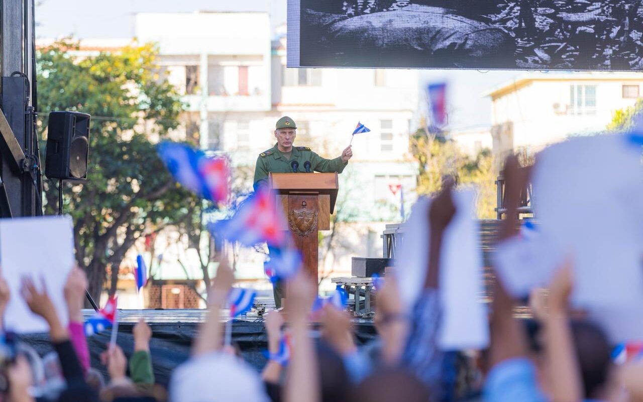 Reafirma Díaz-Canel defensa del socialismo ante amenazas imperiales