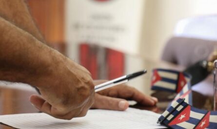 La firma por la Patria, también de la cultura cubana