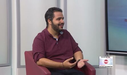 Erick Méndez Director de la Revista “Rebelde en Rebelde”.