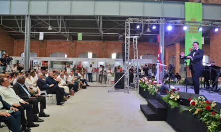 Asiste Díaz-Canel a inauguración de Feria Internacional del Libro
